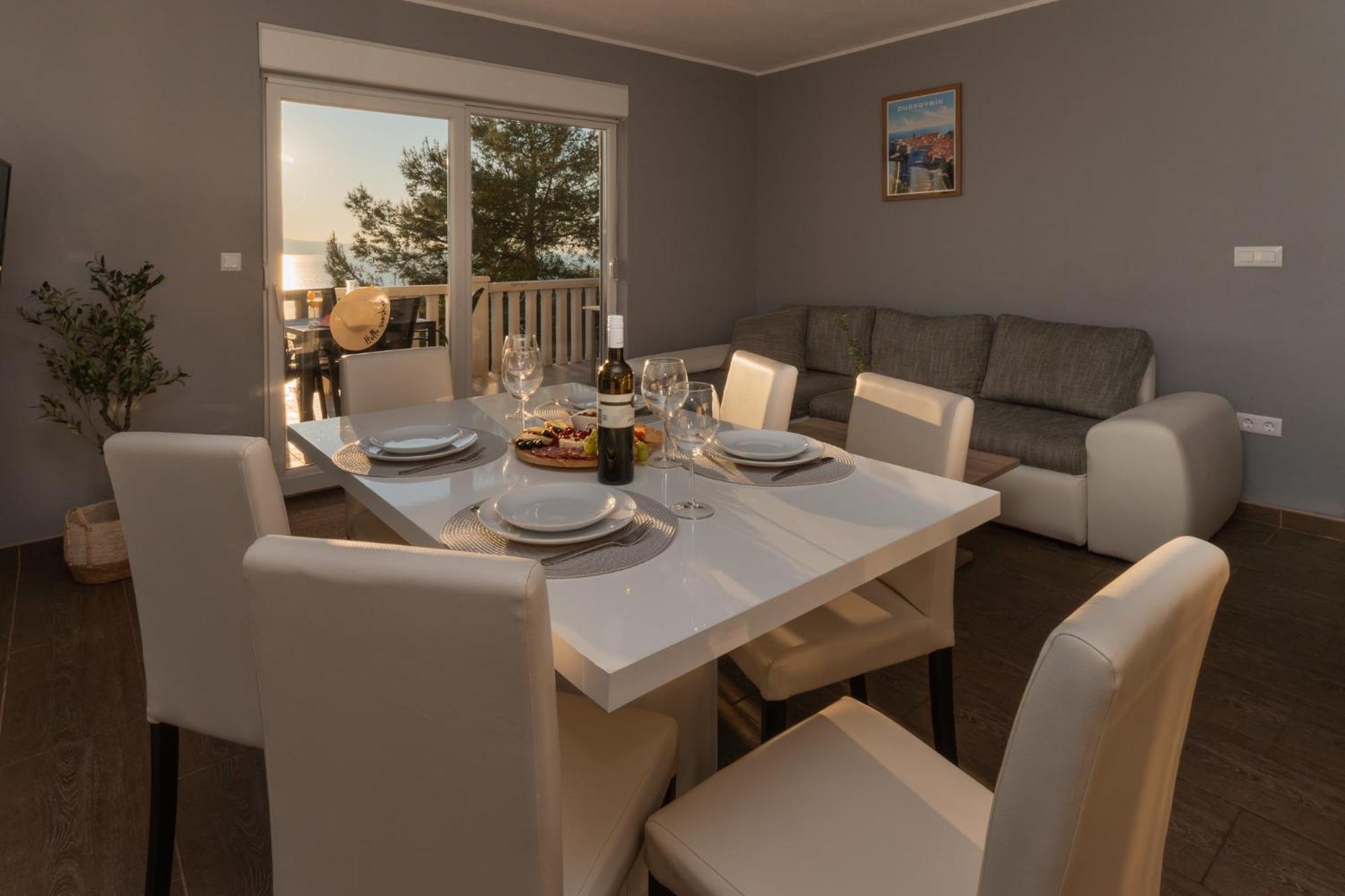 Apartma Sunny Hill With Rooftop Pool *