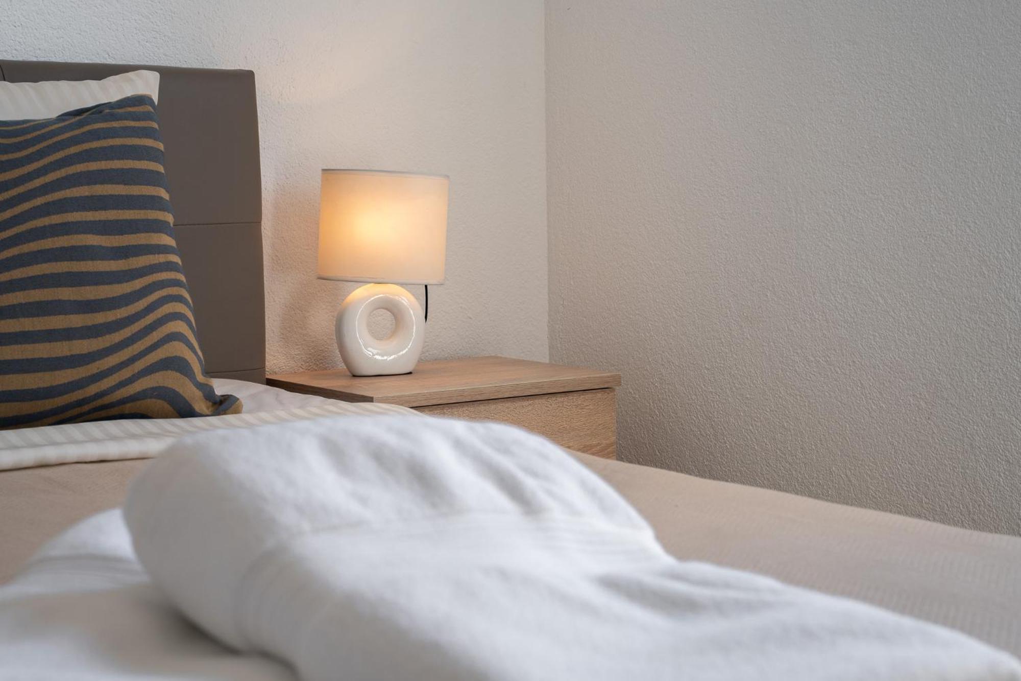 Sunny Hill With Rooftop Pool Apartment Celina