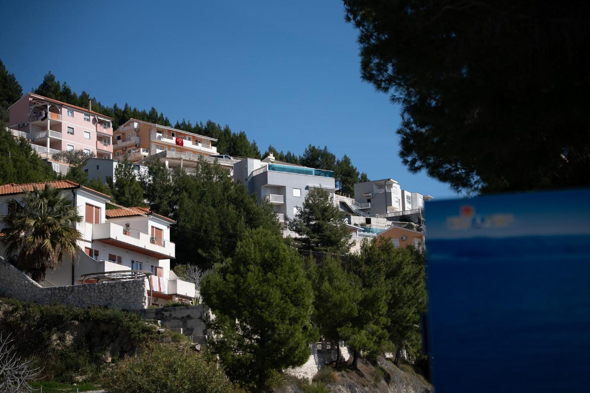 Apartment Sunny Hill With Rooftop Pool