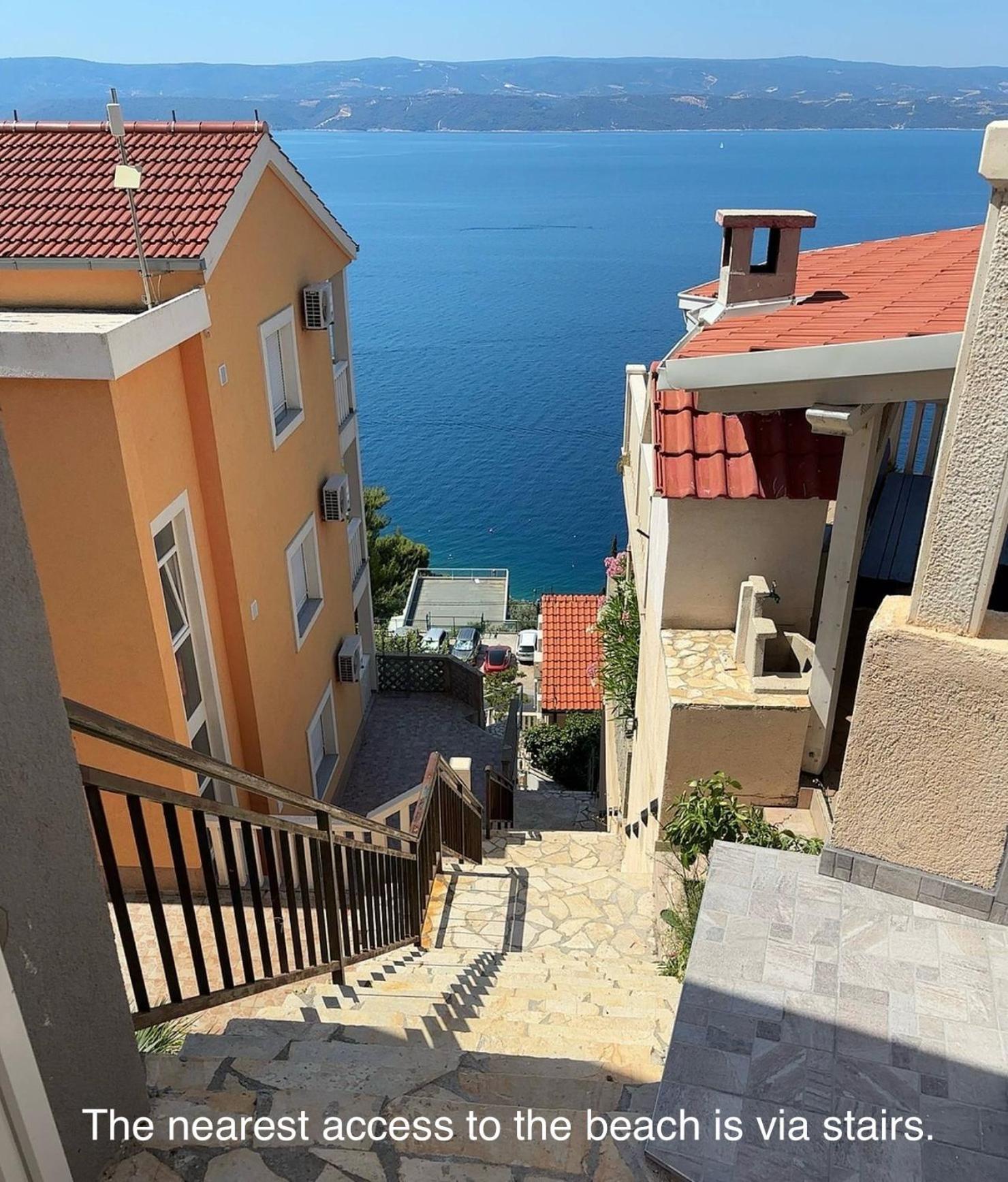 Sunny Hill With Rooftop Pool *